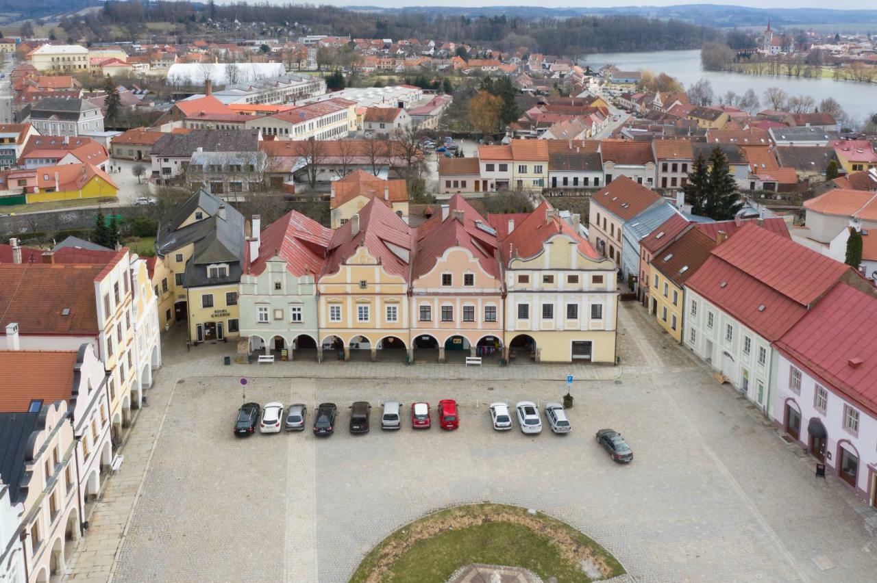 Hotel Celerin Telc Exterior photo