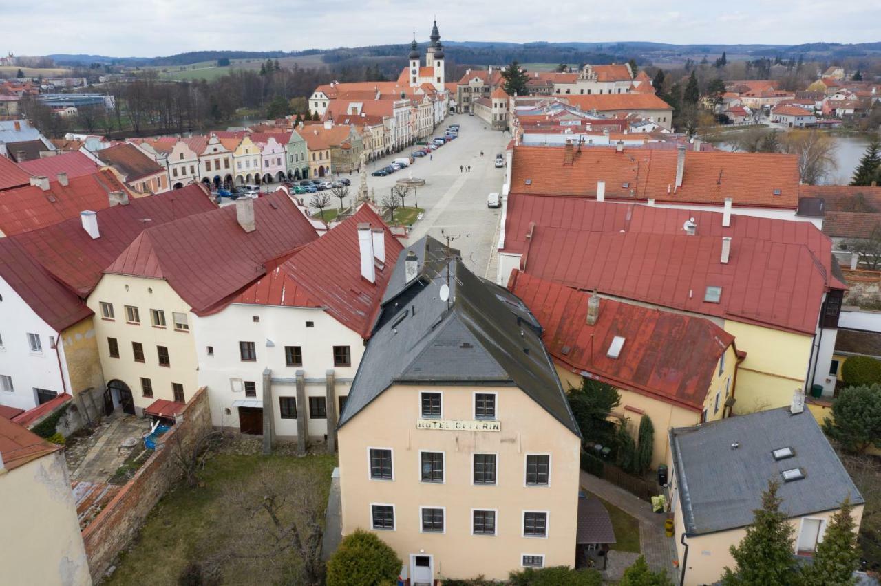 Hotel Celerin Telc Exterior photo